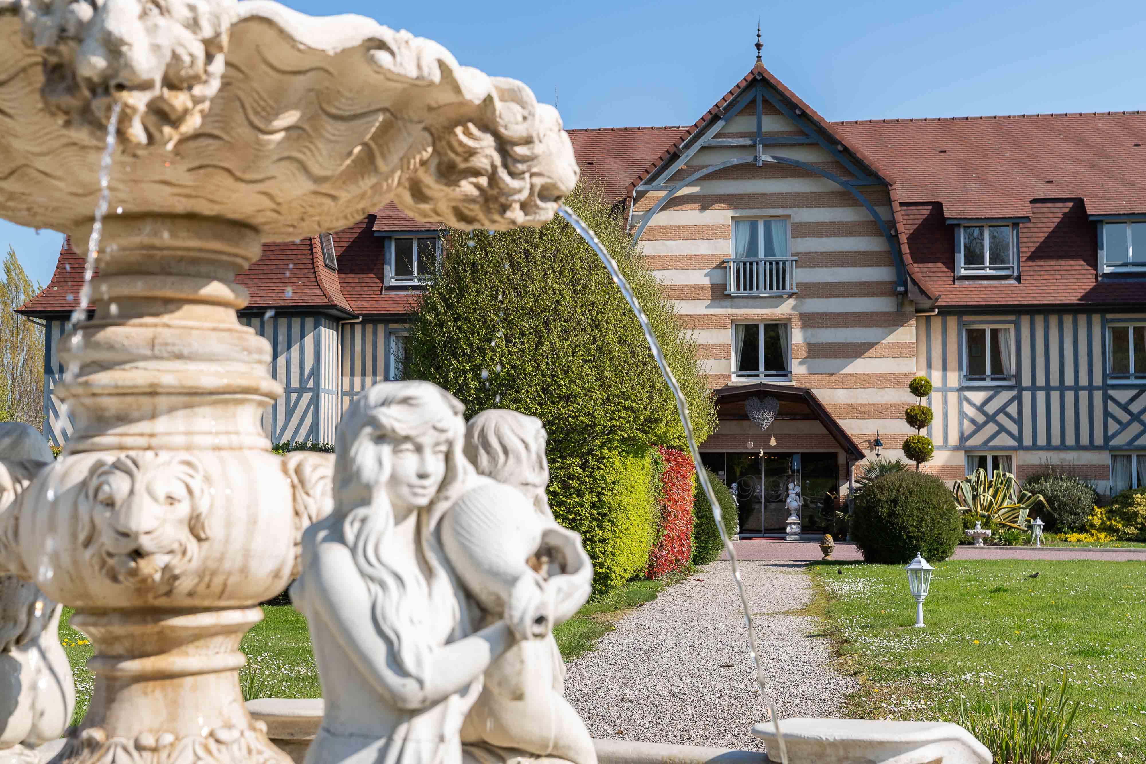 Le Manoir De La Poterie & Spa Cricqueboeuf Exterior photo